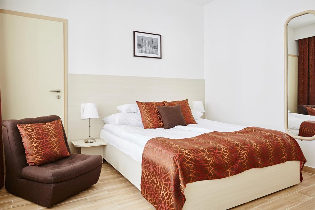 Astoria Hotel 3*