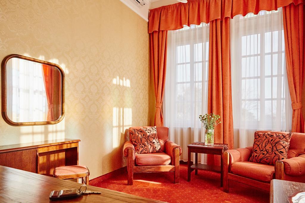 Astoria 3*